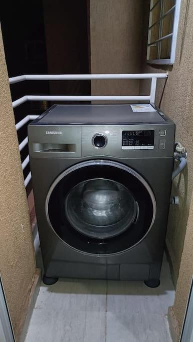 Modern Family Apartment Near Airport マラケシュ エクステリア 写真